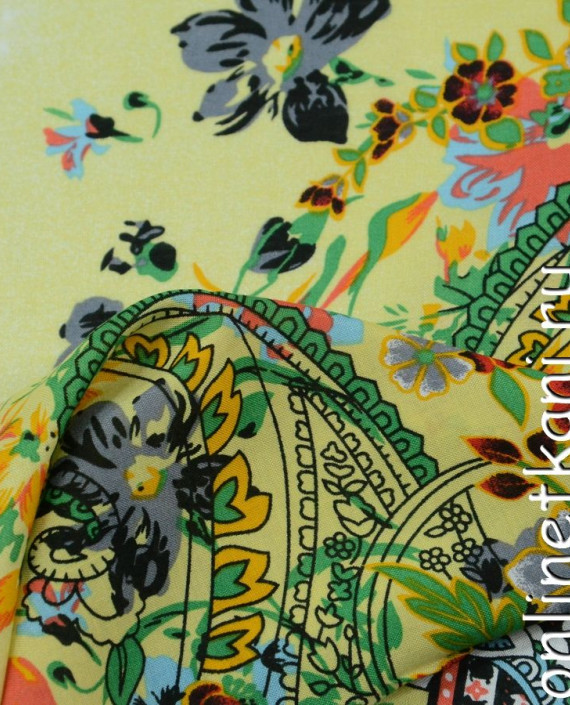 Ткань Штапель 206 цвет айвори цветочный картинка 1