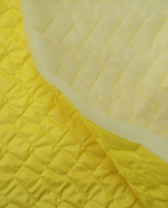 Курточная стеганная 106 цвет желтый геометрический картинка 2