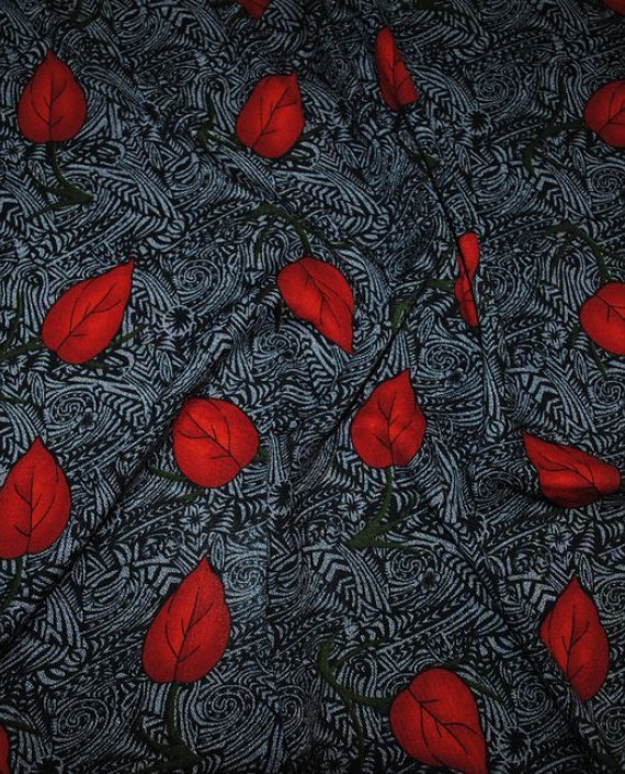 Ткань Штапель "Алые листья" 039 цвет серый абстрактный картинка